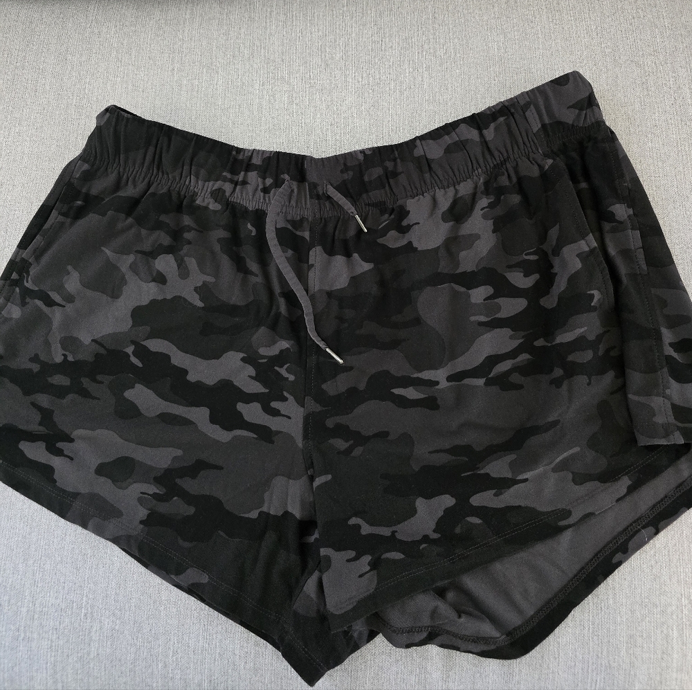 Womens Black & Gray Camo Athletic Shorts